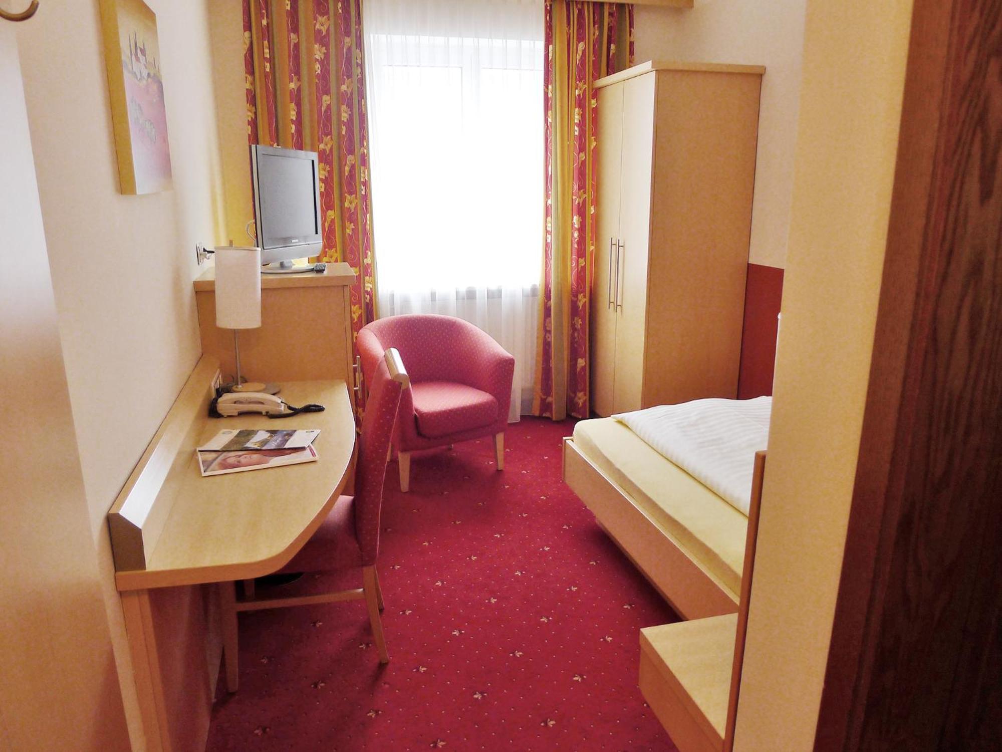 Hotel Restaurant Boeck "Roter Hahn" سانت بولتن الغرفة الصورة
