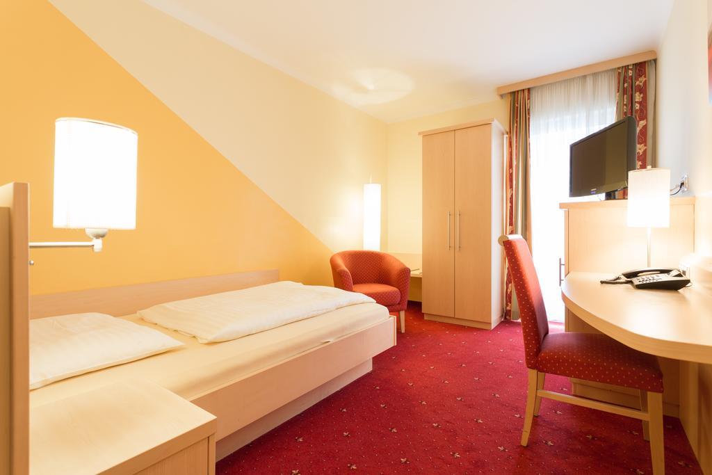 Hotel Restaurant Boeck "Roter Hahn" سانت بولتن المظهر الخارجي الصورة